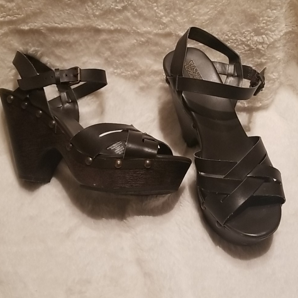 Mossimo platform sandals